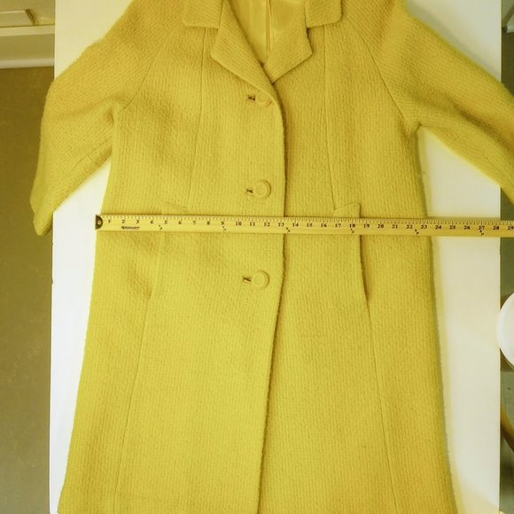 Vintage Yellow Wool Coat, Size 8-10 - Picture 8 of 9